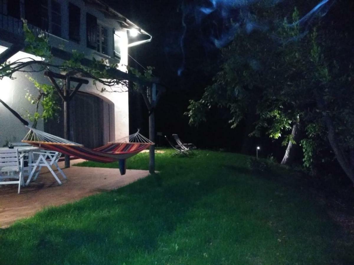 America Nei Boschi B&B Bra Buitenkant foto